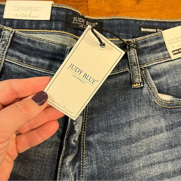 NWT Judy Blue Distressed High Rise Boyfriend Fit Size 13/31 - Picture 5 of 14